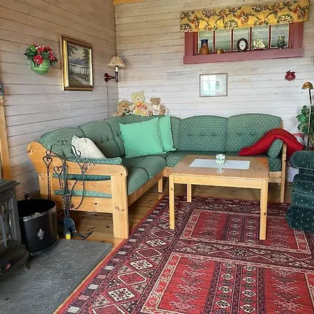 Sjarmerende Omgitt Av Vakker * Molde