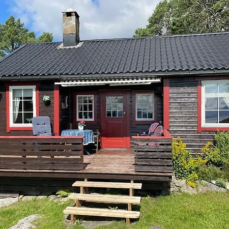 Sjarmerende Omgitt Av Vakker Lejlighed