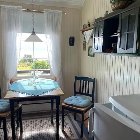 Sjarmerende Omgitt Av Vakker Lejlighed Molde