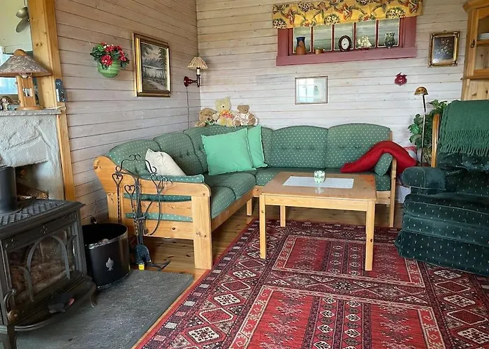 Sjarmerende Omgitt Av Vakker * Molde