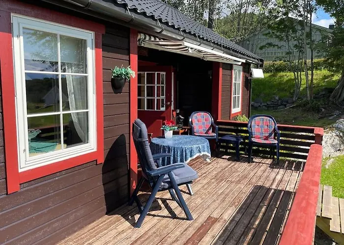 Sjarmerende Omgitt Av Vakker * Molde