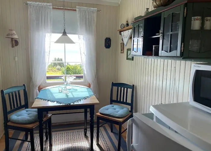 Sjarmerende Omgitt Av Vakker Leilighet Molde